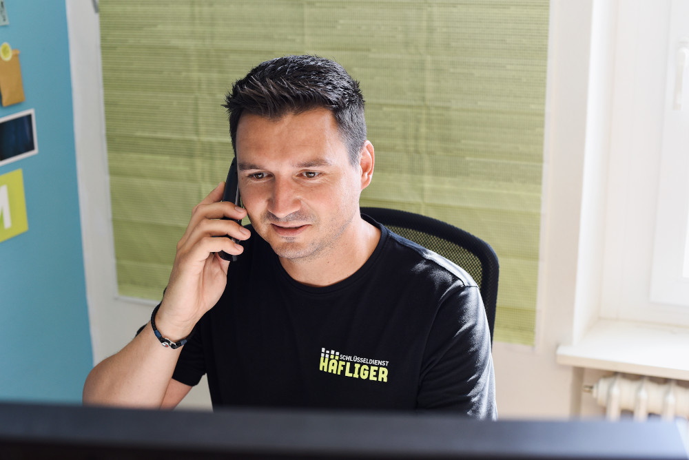 Schlüsseldienst Muri – persönliche Telefonberatung